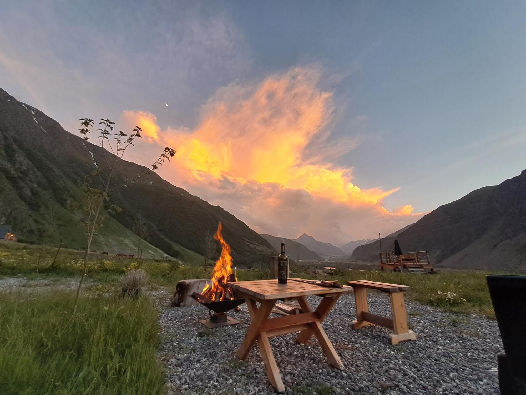 Kazbegi Spa Resort Cottages Luaran gambar